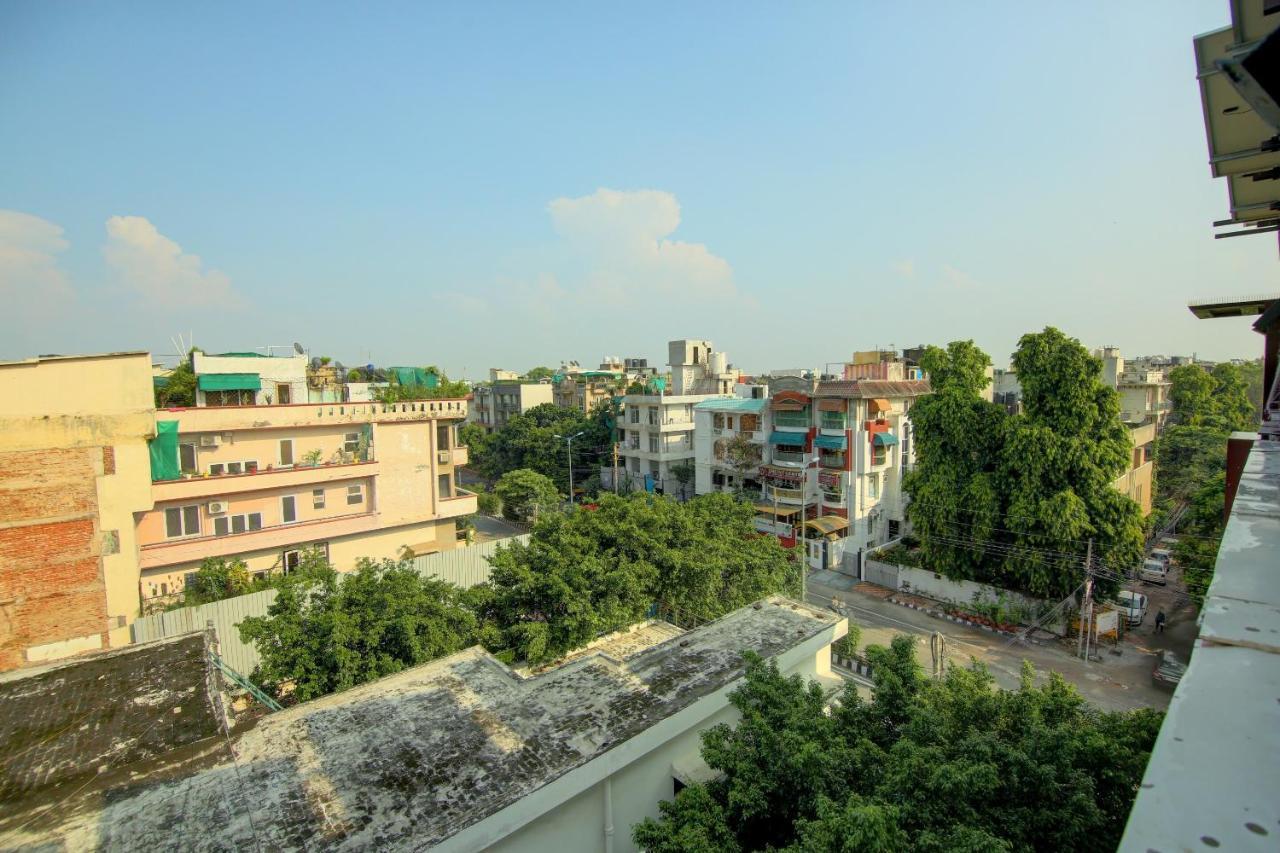 Townhouse Oak Safdarjung Hotell New Delhi Exteriör bild